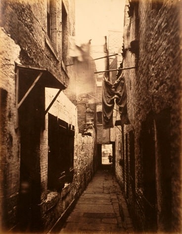 Calles de Glasgow y viejos closes en sepia