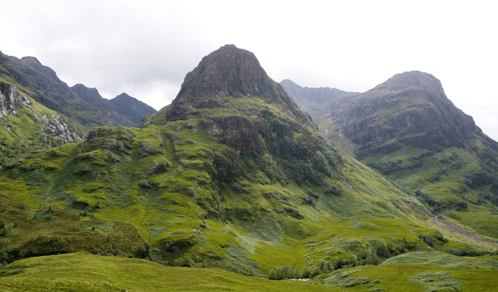 Imagen de las three sisters en el Valle de Glencoe, Escocia