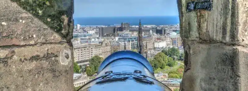 Cañón en el Castillo de Edimburgo