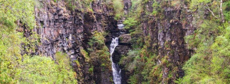 Cascada de Corrieshalloch Gorde cerca de Ullapool en Escocia
