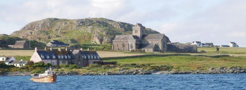 Abadía de Ionna en la isla de Ionna en Escocia