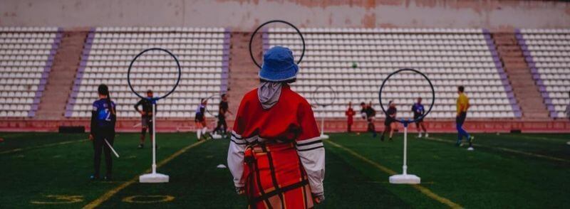 Práctica de "quidditch", juego de Harry Potter, en Escocia