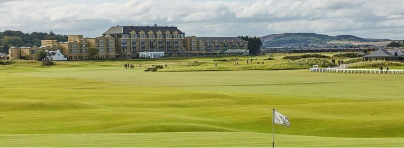 Saint Andrews Clubhouse y Golf en Escocia