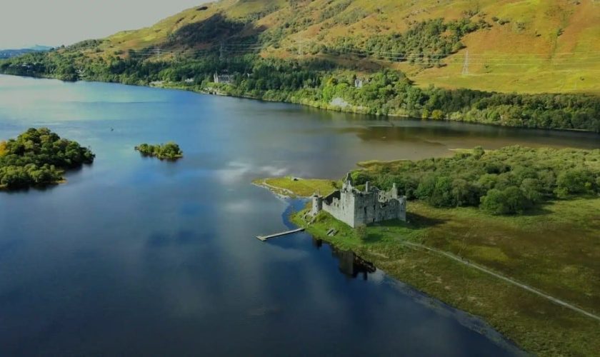 Castillo de Kilchurn desde el aire
