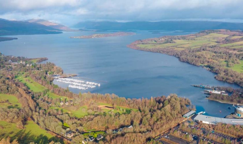 Lagos de Escocia desde el aire