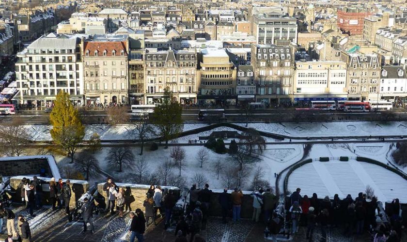 New-Town-dal-castello-di-Edimburgo