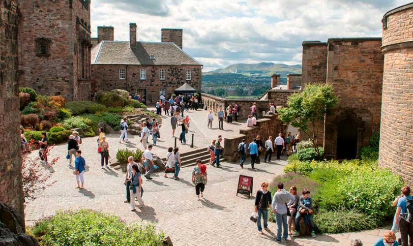 Plaza interior del Castillo de Stirling