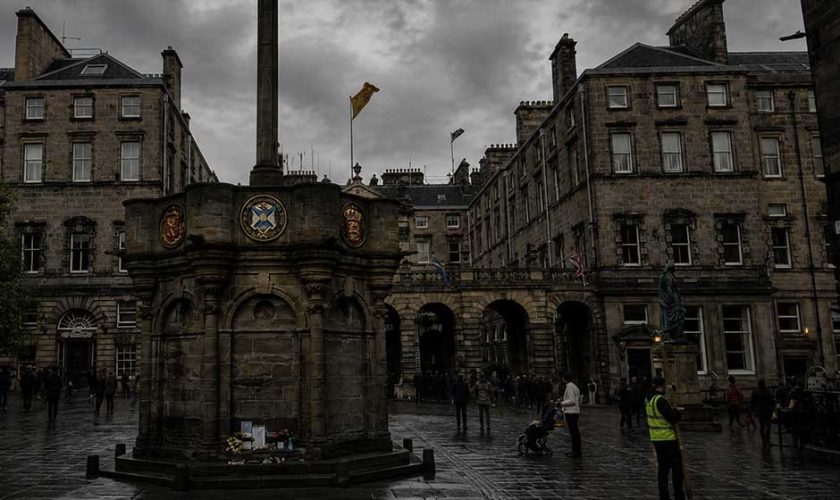 Mercat Cross Edimburgo